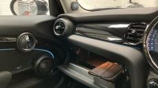 MINI Hatchback 1.5 Cooper Classic 5dr Auto Petrol Hatchback